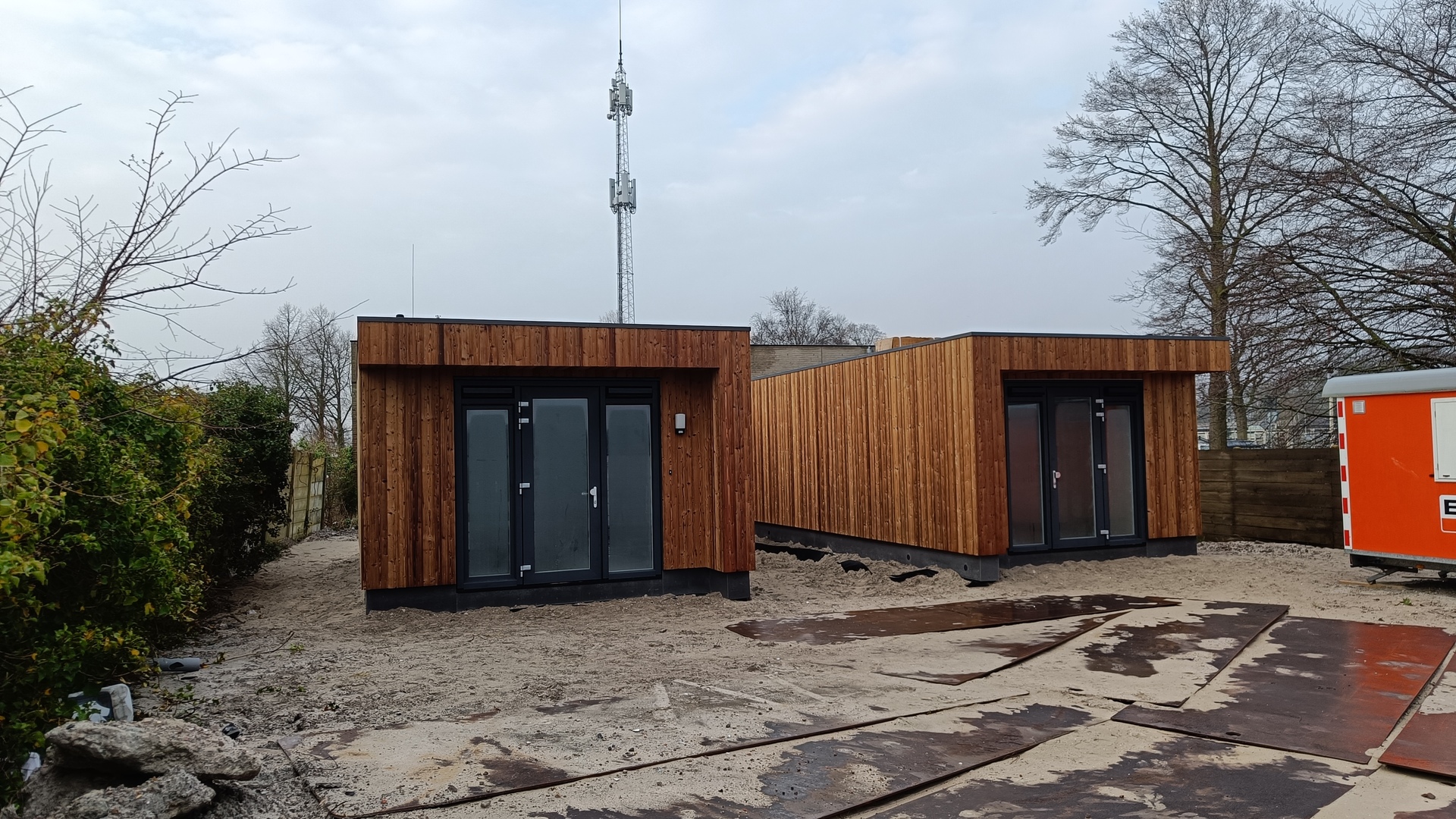 Foto: huisjes-aan-kanaalweg-heiloo1.jpg