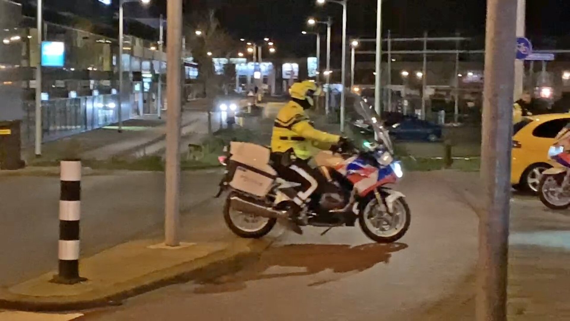 Foto: politiemotor-nacht-2.jpg